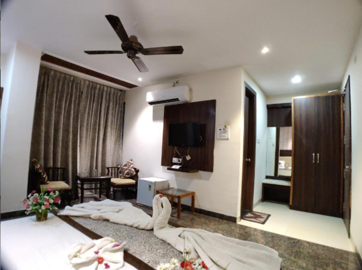 Hotel Badrika Inn Rewa Buitenkant foto