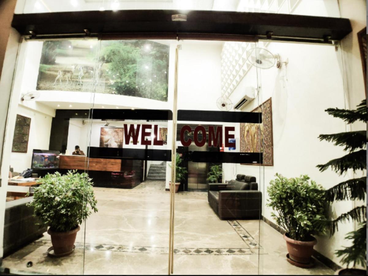 Hotel Badrika Inn Rewa Buitenkant foto