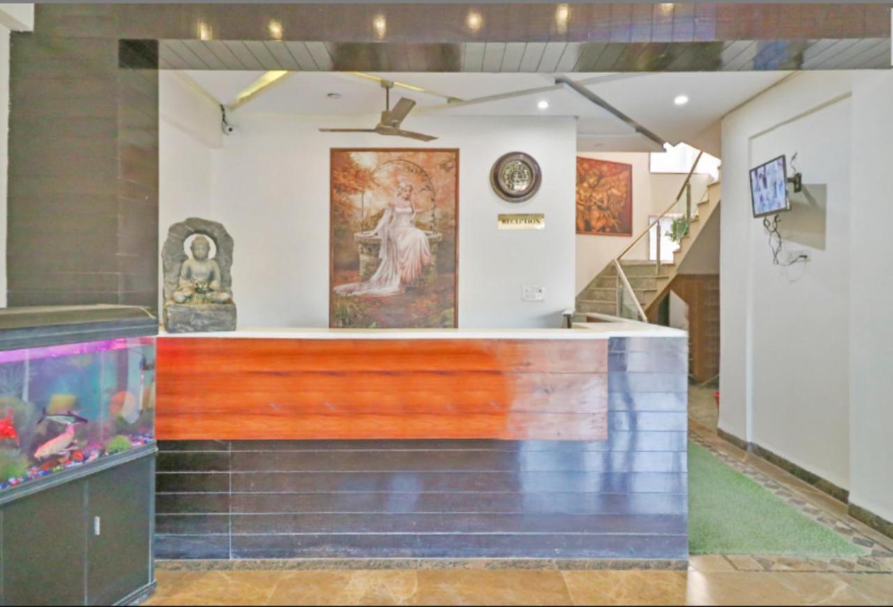 Hotel Badrika Inn Rewa Buitenkant foto