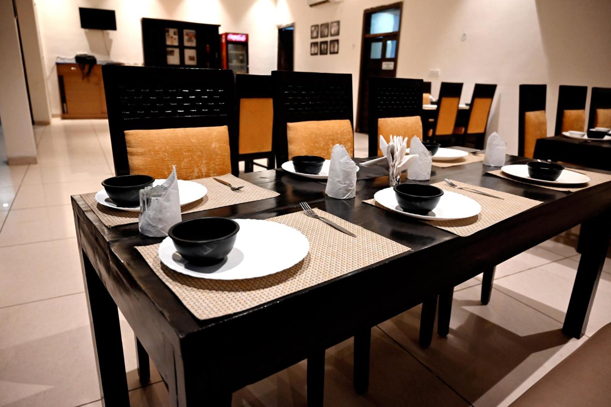 Hotel Badrika Inn Rewa Buitenkant foto
